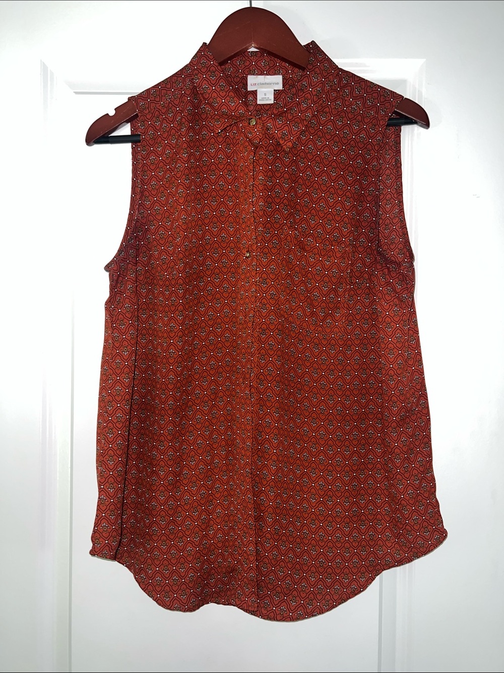 Liz clairborne Sleeveless Button-Front Shell Top in Rust Geo
